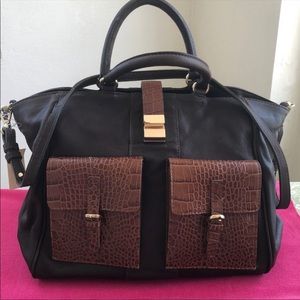 💯 Leather! Via Repubblica over night bag.